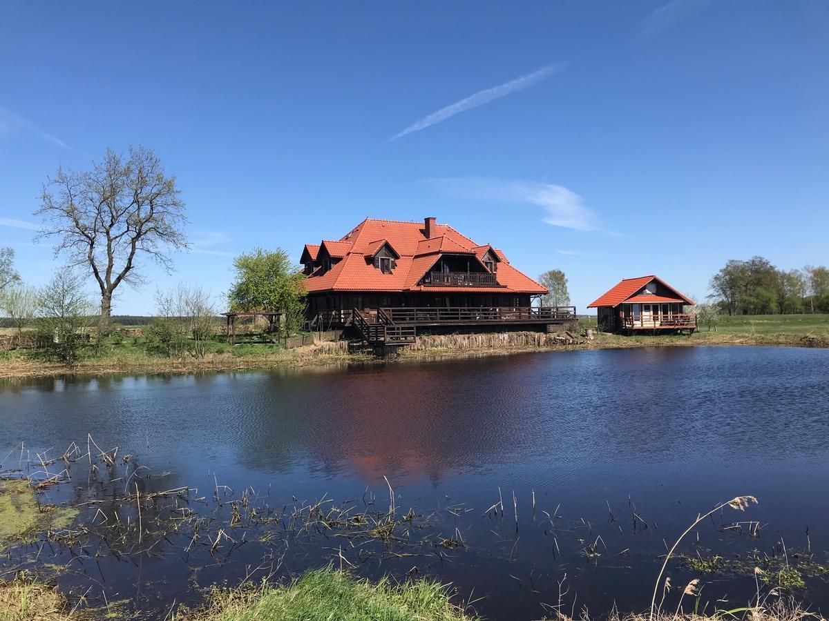 Dwor Labedzie W Kiermusach Kiermusy Kültér fotó
